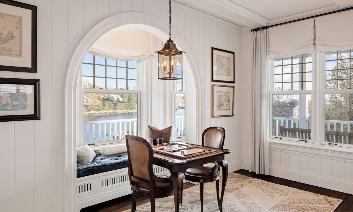Chester House | White Cottage