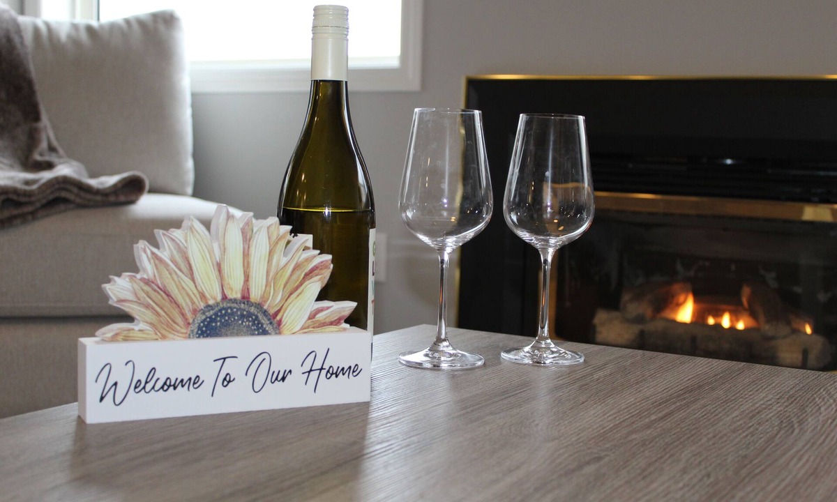 Okanagan-Similkameen Bed & Breakfast | Wildlife, fun, and amazing views are waiting for you in Okanagan Falls!