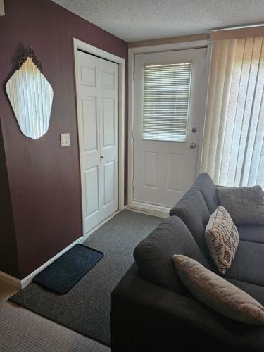 St. Albert Apartment | Window Hill