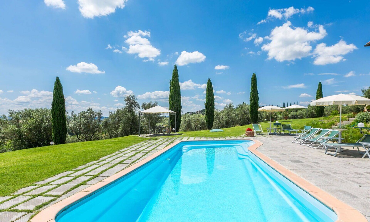 Cerreto Guidi Villa | Wonderful private villa with A/C, WIFI, private pool, TV, terrace, pets allowed and panoramic view