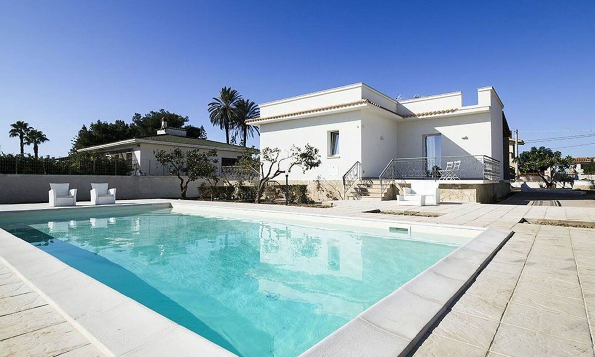 Marsala Villa | Wonderful private villa for 6 guests with A/C, WIFI, private pool, TV and terrace