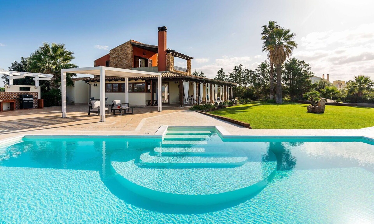 Paceco Villa | Wonderful private villa for 9 people with private pool, A/C, WIFI, TV, terrace and panoramic view