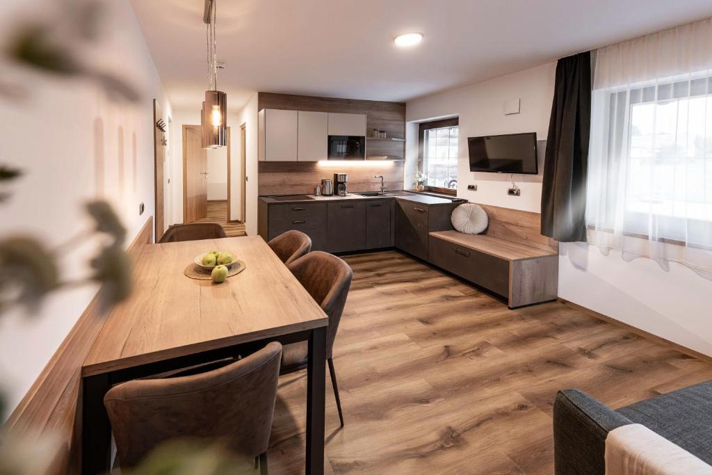 Gais Hotel | Wonga Apartments