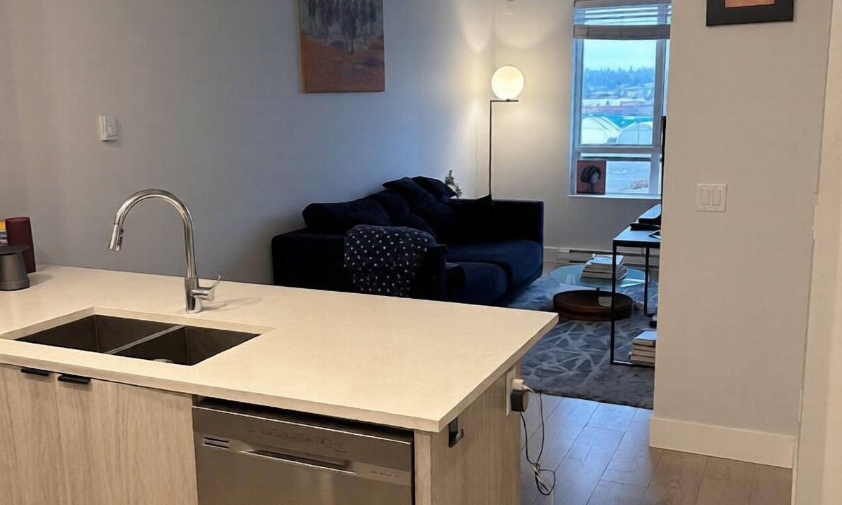 Langley Apartment | Your Perfect Stay Near All the Action!