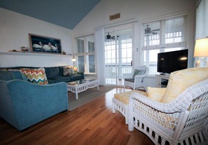 35 Quarterdeck - Three Bedroom House