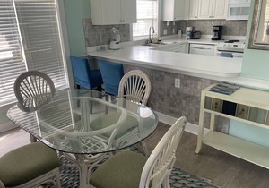 Pet Friendly 2 Bedroom Condo on the Golf Course!