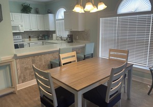 Pet Friendly 2 BR - Golf Course View! 1st Floor with screen door off back porch