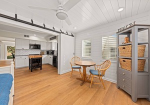 Spinnaker Beach House! Golf Course Views! Pet Friendly! Amenity access included