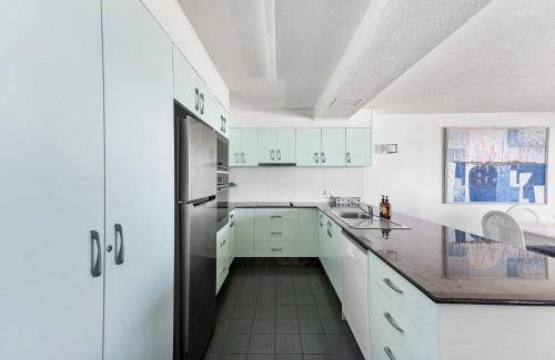 Currumbin Apartment | 136 m² Apartment ∙ 2 bedrooms ∙ 4 guests