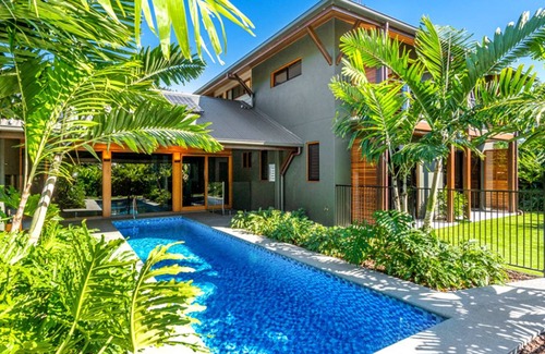 Airlie Beach House | 422 m² House ∙ 4 bedrooms ∙ 8 guests