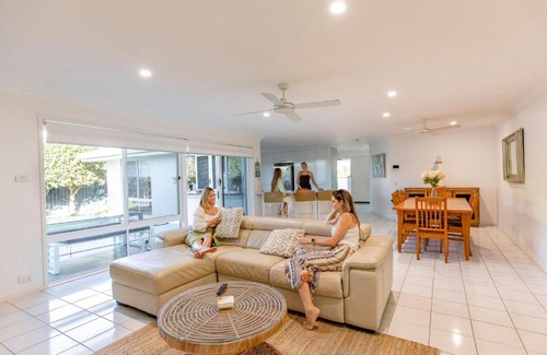 Bokarina House | Bokarina Seaside Escape - Only steps to the Beach
