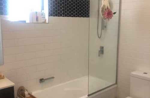 Upper Mount Gravatt Resort | Private room ∙ 1 guest