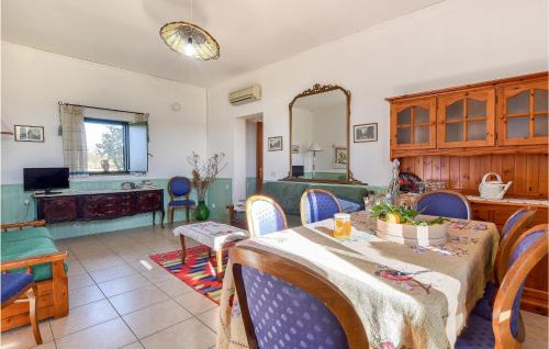 Paterno House | 1 Bedroom Beautiful Home In Paternò