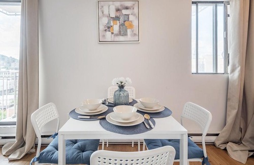Quartier des Spectacles Apartment | 1BR Downtown MTL - Walk to Old Port