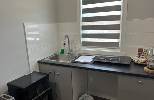 Southeast Edmonton House | 1BR suite, fully private, no shared space, 20 mins from airport.