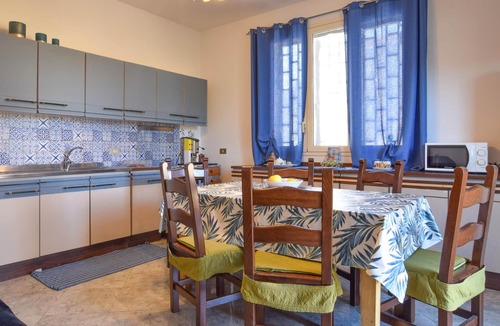 Misilmeri Apartment | 2 bedroom awesome apartment in Portella di Mare