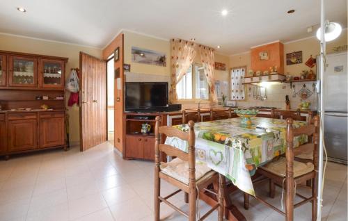 Altavilla Milicia House | 2 Bedroom Awesome Home In Altavilla Milicia