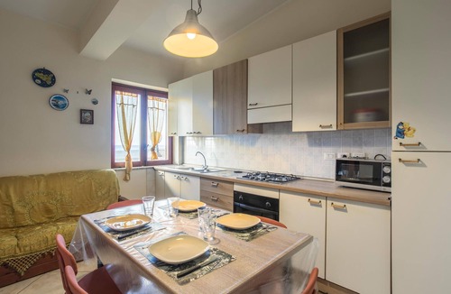 Mili San Pietro Apartment | 2 bedroom awesome apartment in Messina
