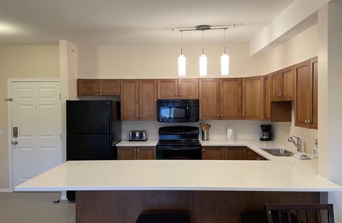 Quail Ridge Condo | 2 Bedroom Resort Condo w/Outdoor Pool - Top Floor!