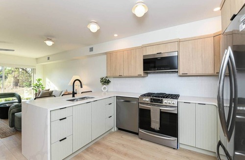 Hornby Island Villa | #212 Eagle at Hornby Island Resort