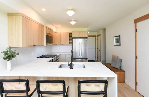 Hornby Island Villa | #212 Eagle at Hornby Island Resort