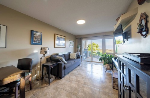 Regional District of Nanaimo Condo | #223 Executive Beach View Suite at Shorewater Resort, Qualicum Beach