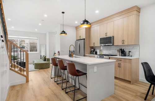 Mount Pleasant House | 2817 listing