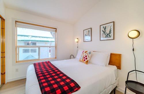 Harvie Heights Apartment | 2BR 2BA Newly Renovated Harvie Heights Townhouse retreat