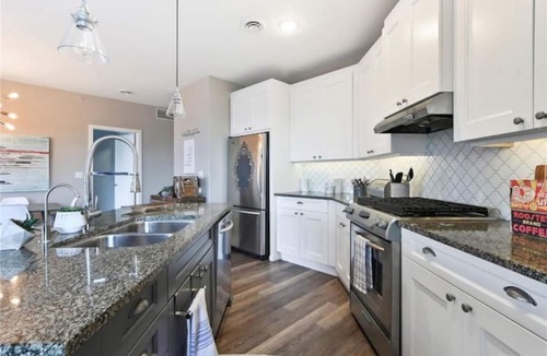 Westbank Condo | 3 Bdrm Wine Country Luxury Waterfront Condo