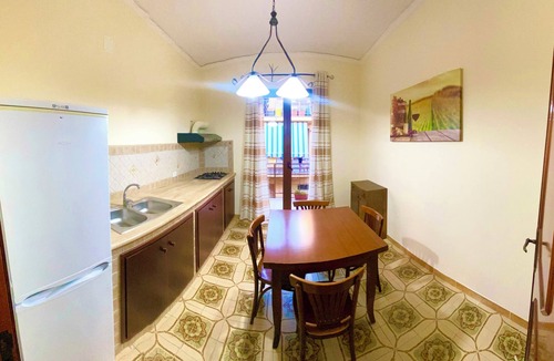 Terrasini Apartment | 3-bedroom apartment in enjoyable Terrasini with WiFi