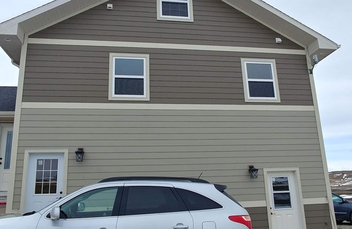 Cardston Apartment | 30 Mins to Waterton Gate! Relax & Enjoy the View of Chief Mountain & Sunsets