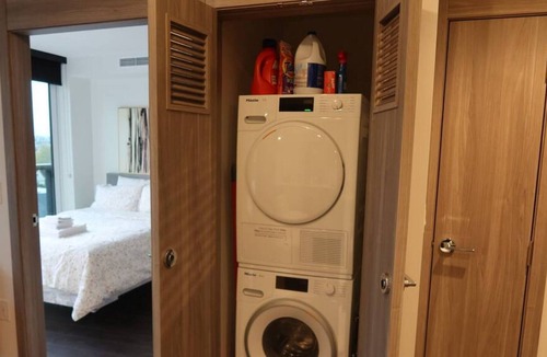 Southeast False Creek Condo | {30Days+} Scorpio Palace - 2 BDR 1 BATH @ Olympic Village