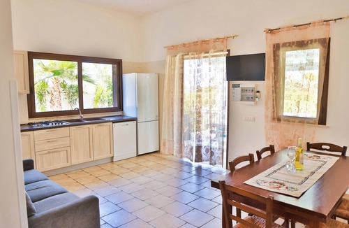 Alcamo Marina Villa | 🏡 37 beds less than 200 meters from the sea ⛱️