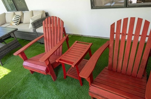 Abbotsford House | 3BR comfy Suite with Patio, gaming room and dedicated working space Abbotsford