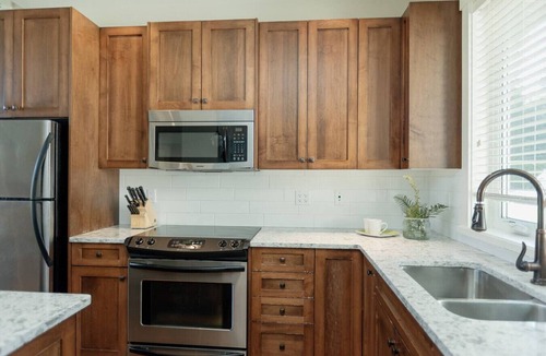 Regional District of Nanaimo House | 3BR Poolside Retreat in Gated Community