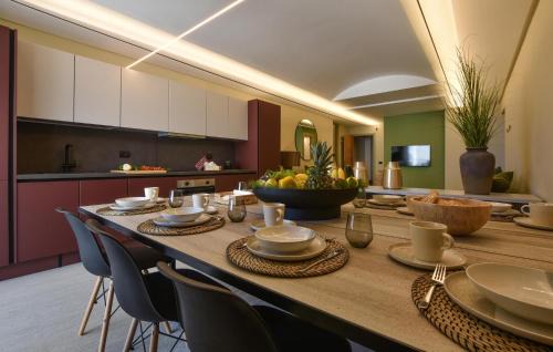Trappeto Apartment | 5 Bedroom Stunning Apartment In Trappeto