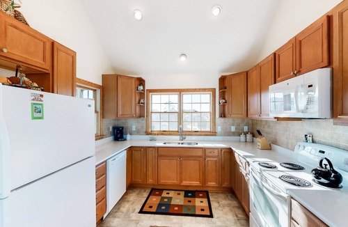 Pine Island House | 5BR Dog Friendly | Private Pool | Hot Tub | Dock