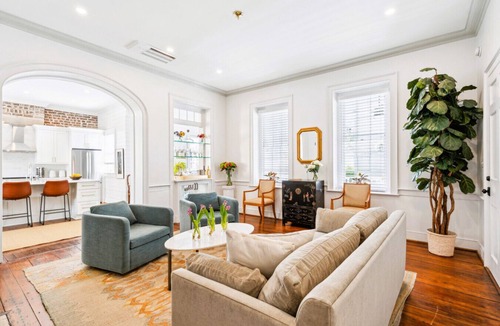 Cannonborough Elliotborough House | 6A at StPhilipSquare, One Block to King, Classic Charleston Comfort