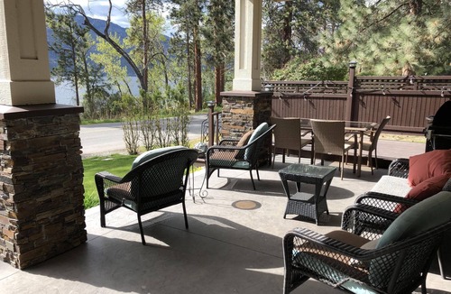 Okanagan Centre House | A beautiful suite in the lakelands