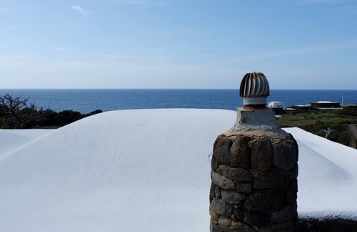 Pantelleria Villa | A stone's throw from the sea - 3 minutes walk to the sea