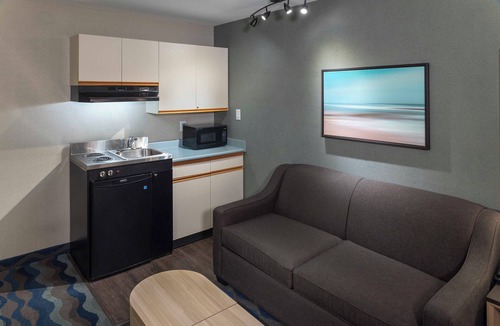 Richmond Hotel | Accent Inns Vancouver Airport