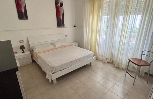 Follonica Apartment | Affittasi appartamento frontemare per turisti - 126 Viale Italia (Follonica)