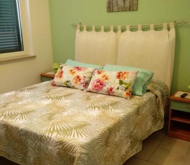 Aprilia House | Agriturismo "Lo zafferano"