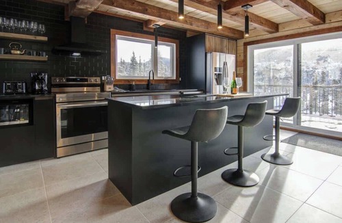 Saint-David-de-Falardeau Ski Chalet | Aigle blanc | Tavata Chalets | Valinouët
