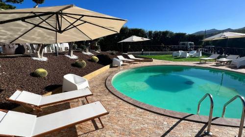 Campofelice di Roccella House | Al Grande Pino - Private pool, Jacuzzi and amazing Sunset
