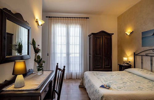 Castelluzzo Bed & Breakfast | Alba Marina Bed & Breakfast
