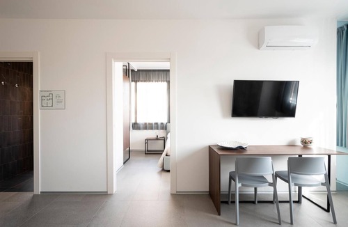 Alcamo Hostel | Alkamuri **** Apartment 110