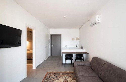 Alcamo Apartment | Alkamuri Posh Hotel & Spa * 107 Jacuzzi Suite