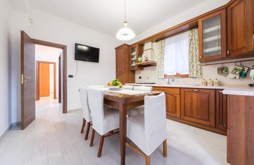 Francavilla di Sicilia Apartment | Alkantara Holiday Home