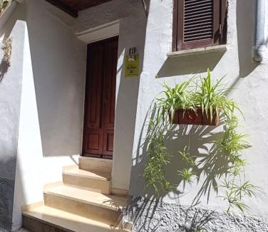 Norma Apartment | Alloggio Turistico La Rupe